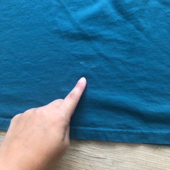 MASSIVE $10 SALE Blue Muscle Tee with Sporty Outline Design - Picture 6 of 8